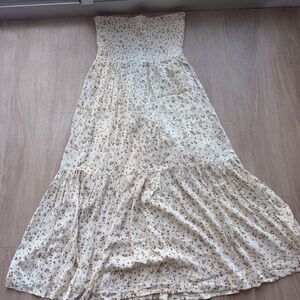 Oak and Fort Tube Floral midi dress